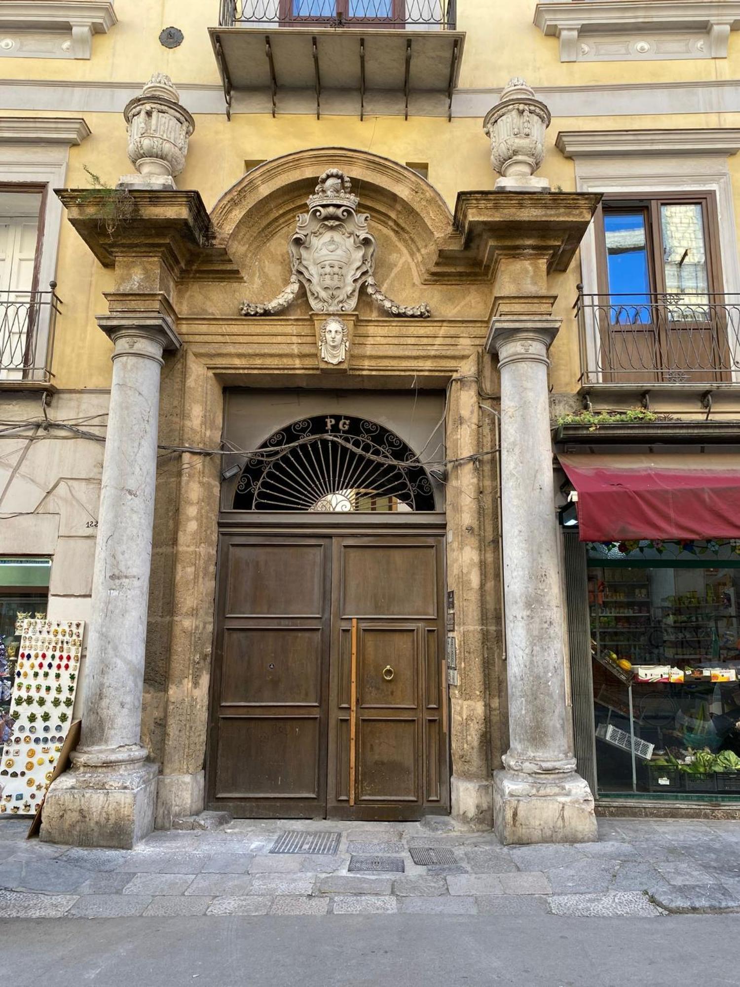 Pia'S Home In Pieno Centro Storico Palermo Eksteriør billede